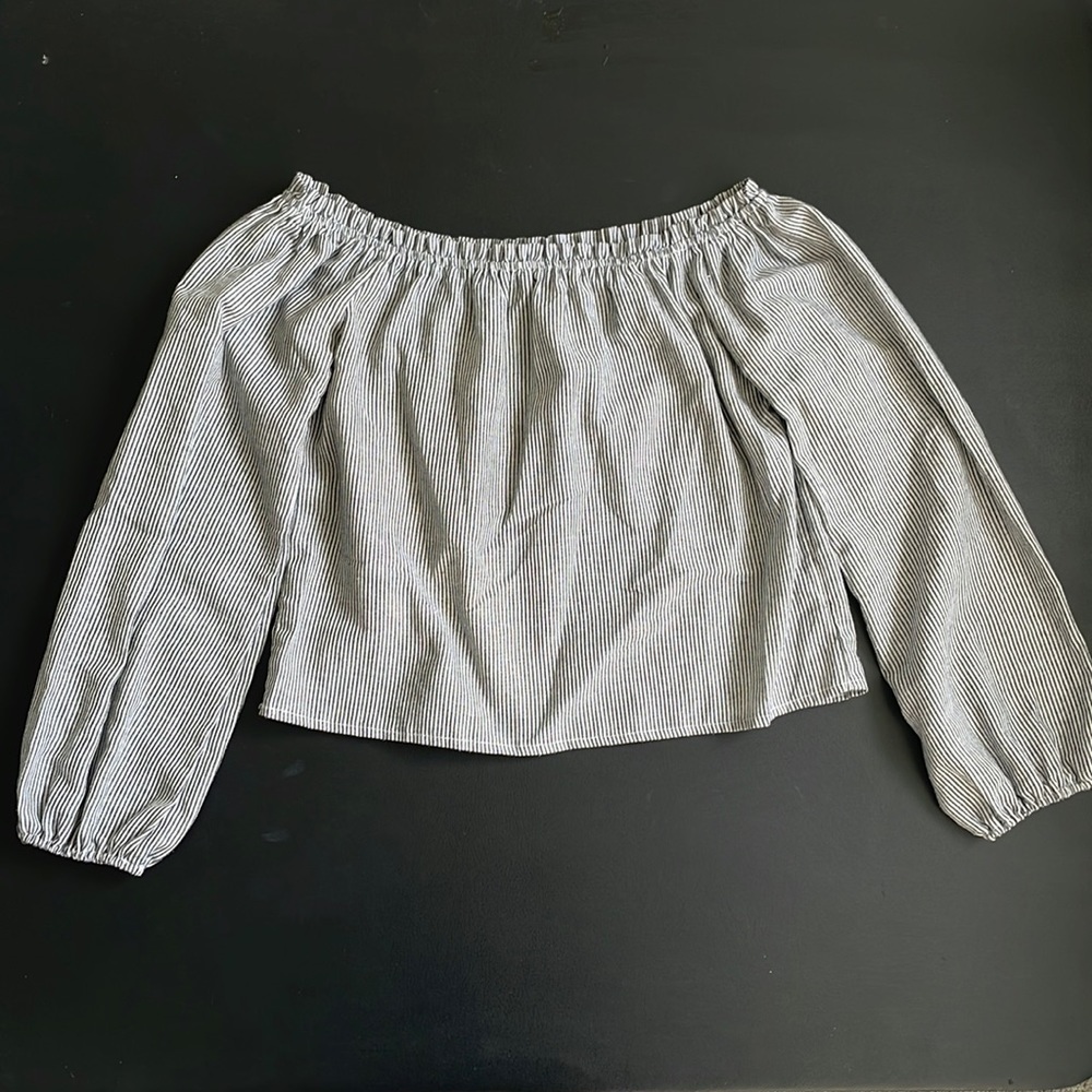 EC Brandy Melville Off the Shoulder Stripped Long Sleeve Cropped Top